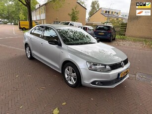 Volkswagen Jetta AUTOMAAT / 148.000 km / Veel opties /