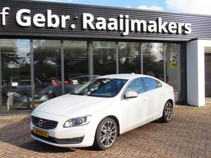 Volvo S60 2.0 D3 Momentum *Navi*ECC*EXPORT/EX.BPM*