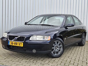 Volvo S60 2.4 /Automaat/Dealer Onderhouden/Youngtimer!