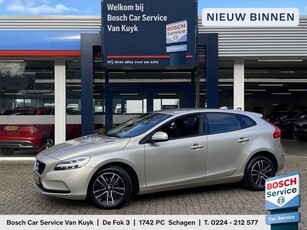 Volvo V40 2.0 T2 Nordic+ 122 Pk / NL-Auto / LED /