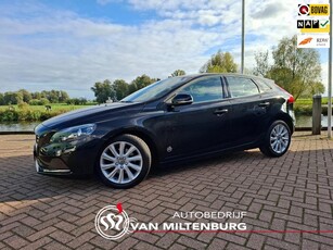 Volvo V40 2.0 T2 Summum Clima Navi Cruise Camera