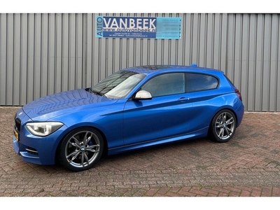 BMW 1-serie M135i Sport-Line / Rijcomfort pakket / Comfort