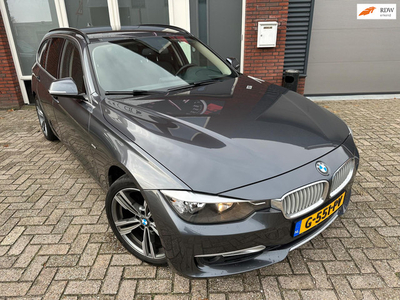 BMW 3-serie Touring 316d M Sport Edition High Executive / Navi / Camera / PDC