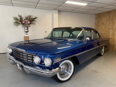 Oldsmobile 98 NINETY EIGHT HOLIDAY SPORT 1960 ZEER MOOI, V8