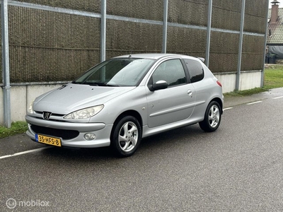 Peugeot 206 1.4 Génération CuiseAircoNapApk