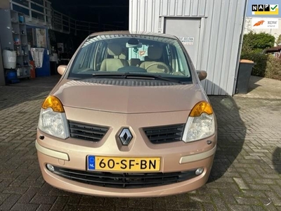 Renault Modus 1.6-16V Initiale