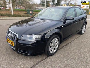 Audi A3 Sportback 1.6 Ambiente / automaat / leder / cruise.control / elek.pakket / trekhaak / historie / nap...