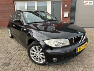 BMW 1-serie 116i Business Line / Airco / Trekhaak / NAP