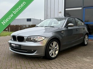 BMW 1-serie 118i High Executive, Automaat, Leer, Dakje