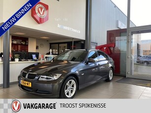 BMW 3-serie 318i,Navigatie,Elektrisch Glazen