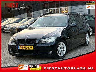 BMW 3-serie Touring 318i Business Line XENON/NAVI/6-BAK/PDC