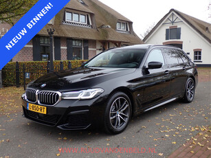 BMW 5 Serie Touring 520D LCI M-PAKKET PANODAK/KEYLESS/HEADUP/CAMERA/TREKHAAK