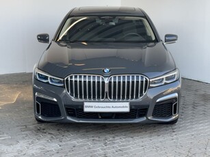 BMW 730