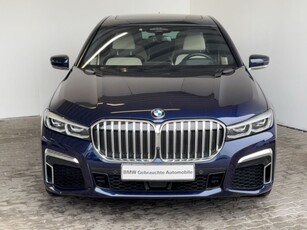 BMW 750