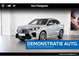 BMW iX2 eDrive20 67kWh M Sport Stoelverwarming Glazen