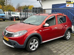 Dacia Sandero 1.6 Stepway / AIRCO / ELEKTRISCHE RAMEN / NAP!