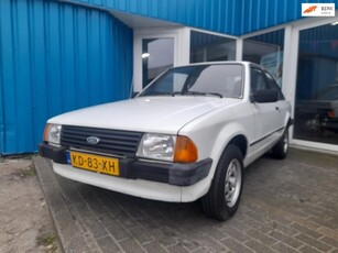 Ford Escort 1.1 Bravo met nieuwe apk wegenbelastingvrij