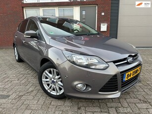 Ford Focus 1.0 EcoBoost Titanium / Navi / PDC / Clima /