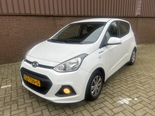 Hyundai I10 1.0i i-Motion Navi Clima Cruise C. APK