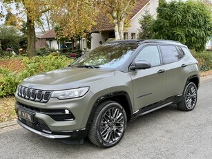 Jeep Compass 4xe 240PK PHEV 80th Anniversary•Army Green