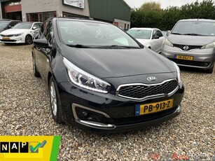 Kia cee'd 1.6 GDI ComfortPlusLine Navigator,LED