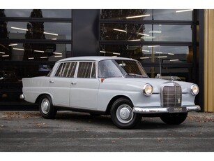 Mercedes-Benz 190 Heckflosse