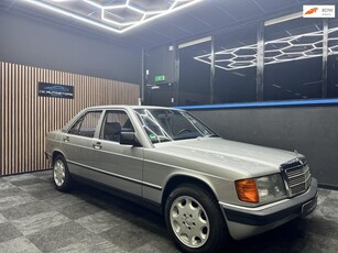 Mercedes-Benz 190-serie 2.0 Automaat 89000km!! In Zeer