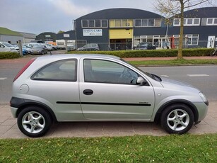 Opel Corsa 1.2-16V Comfort -Nieuwe APK! (bj 2001)