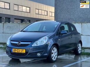 Opel Corsa 1.2-16V Enjoy 1e eigenaar Airco Elek ramen