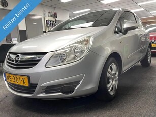 Opel Corsa 1.2-16V Essentia AIRCO ELC RAMEN N.W.A.P.K Nette