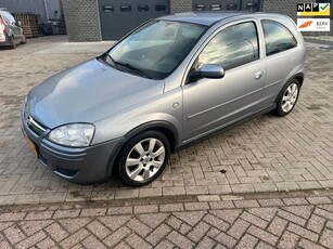 Opel Corsa 1.2-16V Silverline Airco Nw apk