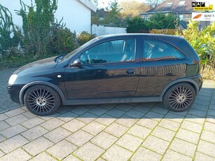 Opel Corsa 1.8-16V GSi MET MAAR 135000KM NIEUWE APK