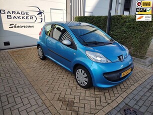 Peugeot 107 1.0-12V XR Airco Nieuwe APK