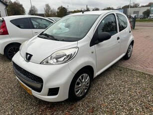 Peugeot 107 1.0-12V XR stuurbekrachtiging,aux, usb, 5