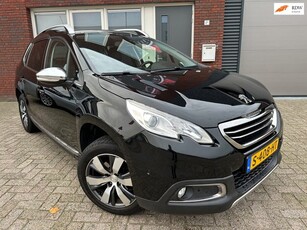 Peugeot 2008 1.6 VTi Féline / Navi / PDC / Leder / Clima /