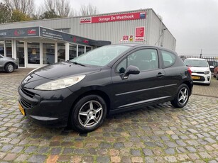 Peugeot 207 1.4-16V X-line