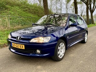 Peugeot 306 1.6 XT Automaat Zeer nette auto! Airco