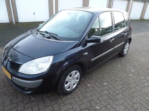 Renault Scénic 1.6-16V Privilège Comfort