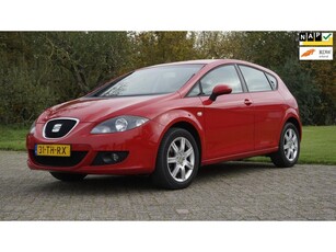 Seat Leon 1.6 Stylance Airco Trekhaak Cruise control