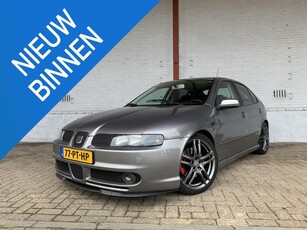 SEAT Leon 1.8-20VT Topsport 180PK!Milltek!