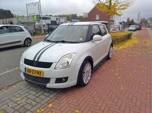 Suzuki Swift 1.3 Shogun