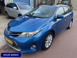 Toyota Auris Touring Sports 1.8 Hybrid Dynamic okt-2014 NAP