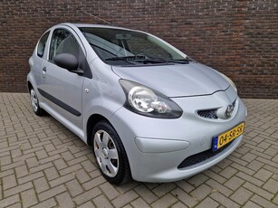 Toyota Aygo 1.0-12V APK 07-2025 nette auto NAP carkit 2