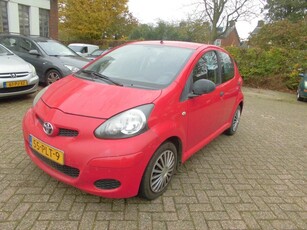 Toyota Aygo 1.0-12V Cool (bj 2011)