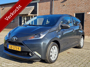 Toyota Aygo 1.0 VVT-i x Fun/ Airco/ Elek ramen/ Cruise/