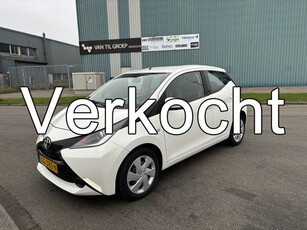 Toyota Aygo 1.0 VVT-i x-play 5-Deurs 70 PK. (bj 2015)