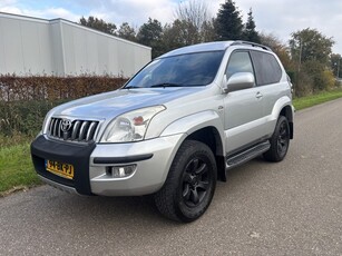 Toyota Land Cruiser 3.0 D-4D VX HR Blind Van / GRIJS