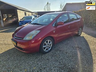 Toyota Prius 1.5 VVT-i Business Edition