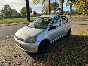 Toyota Yaris 1.3-16V VVT-i Sol