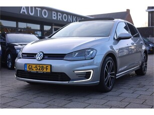 Volkswagen Golf 1.4 TSI GTE AUT NAVI PANORAMADAK NL